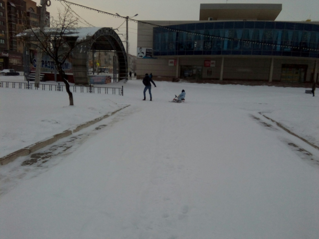 занесло-на санках.jpg занесло-на санках.jpg